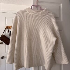 Nicole Miller New York Cream Ribbed Turtleneck Sweater